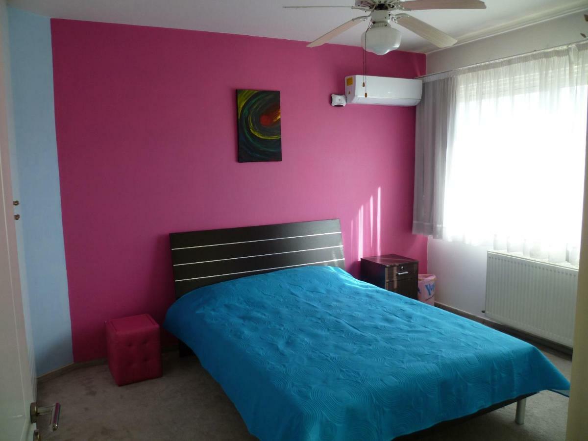 Double Room With Ensuite Bathroom At Datacom Building Nicosia Exteriör bild